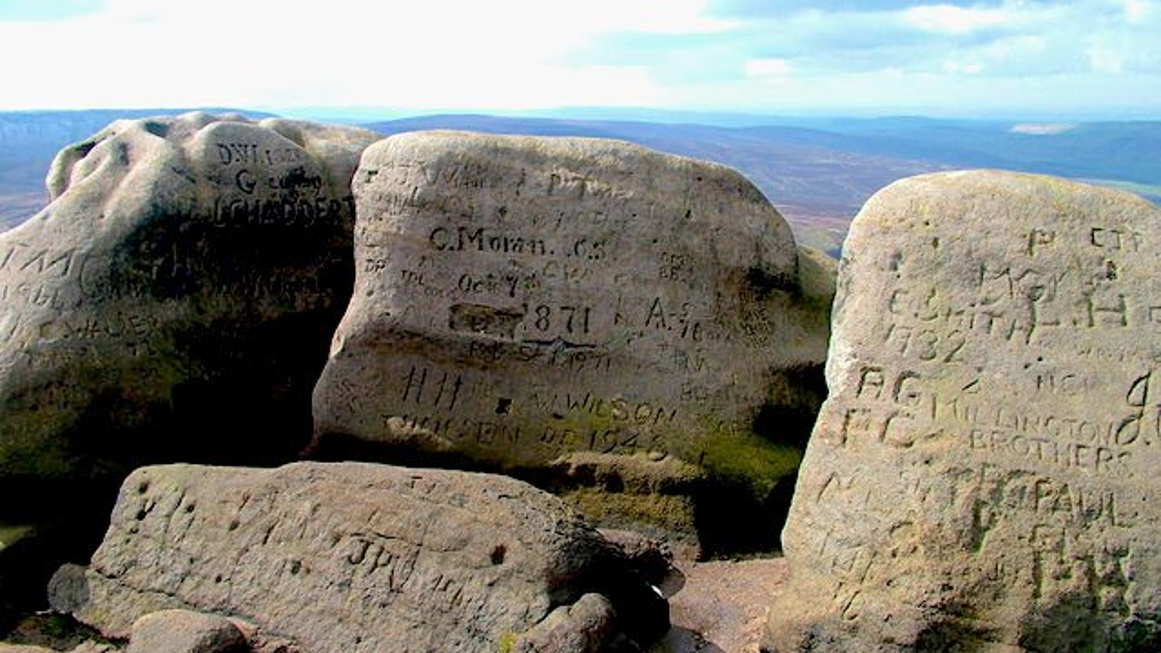 Higher Shelf Stones (Derbyshire Peak District 3 Peaks Hiking Challenge)