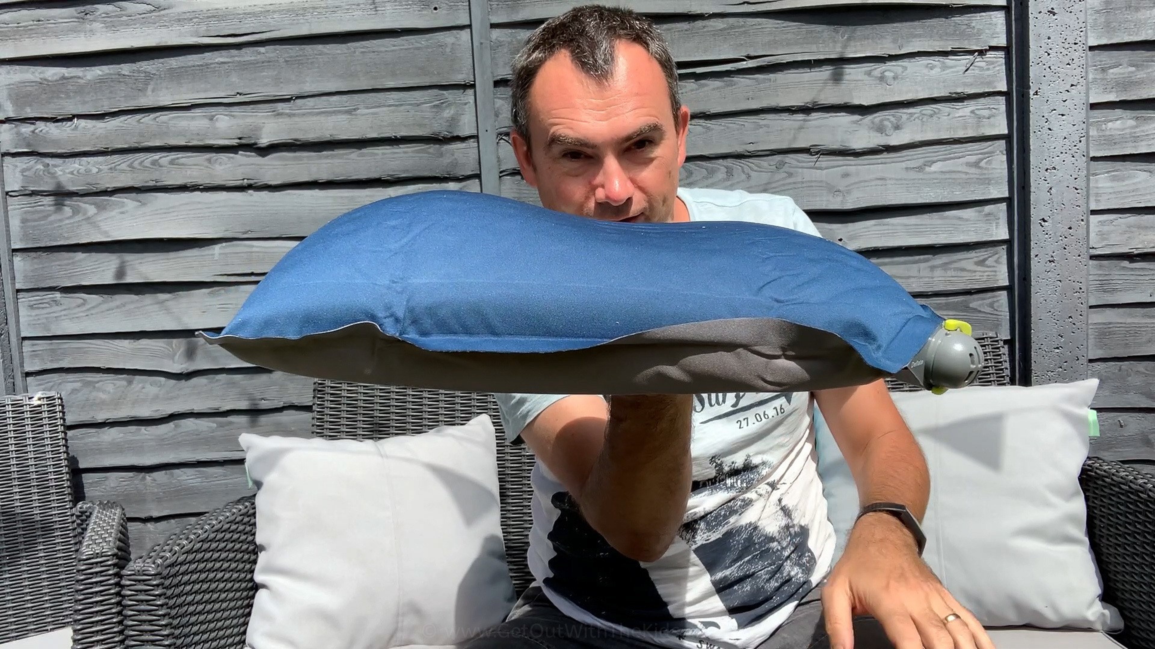 Showing the contoured shape of the Ergo Pillow
