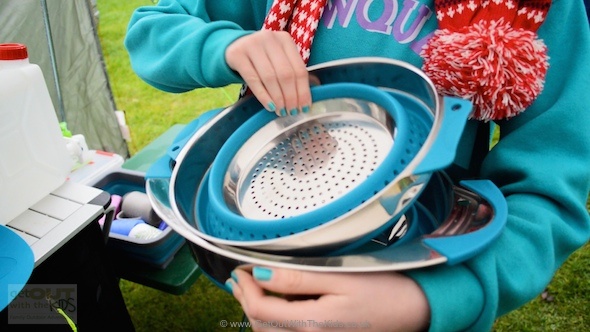 The Outwell colander and bowl collapsed together