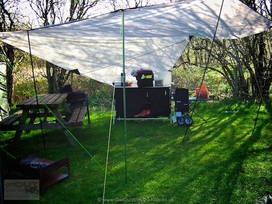 Using the High Peak Tarp 2 as a kitchen shelter when camping