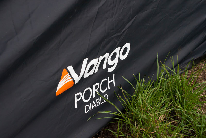 vango-2017-detail-tents-diablo-porch-door-branding_4625-800&#215;800