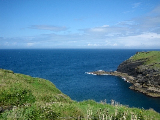 See and sky at Tintagel Castel