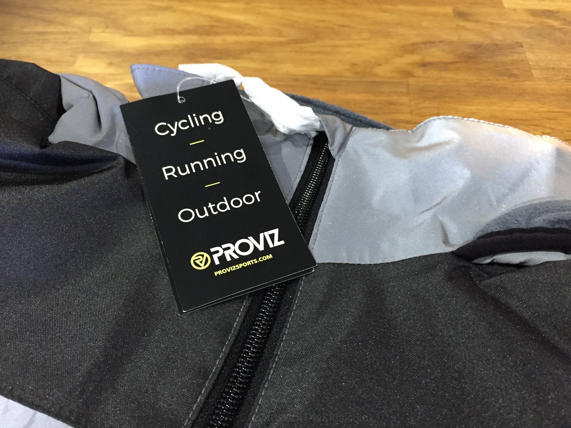Label for the REFLECT360 jacket