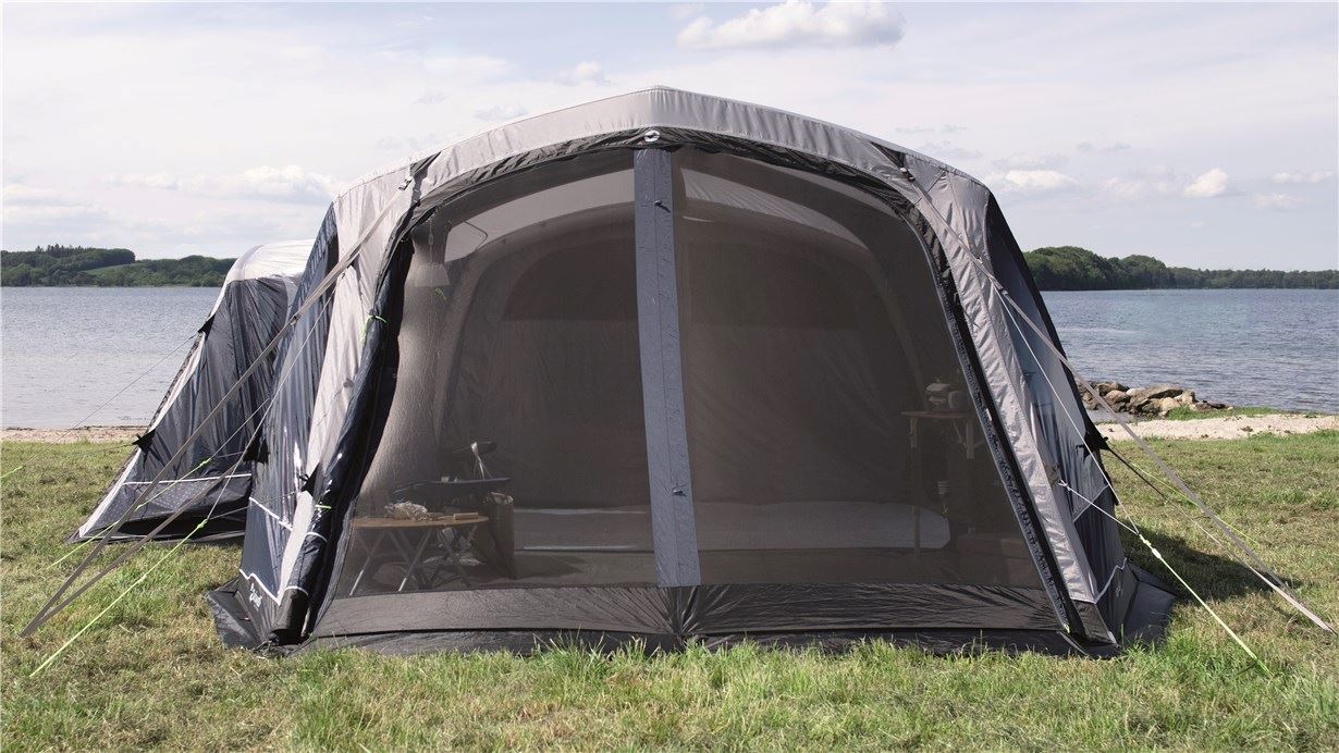Tent with bug mesh doors
