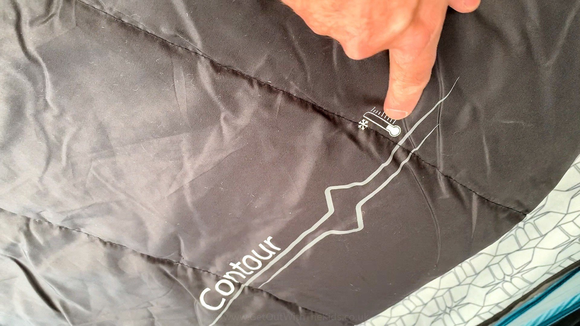 Cold side up indicator on the Contour sleeping bag
