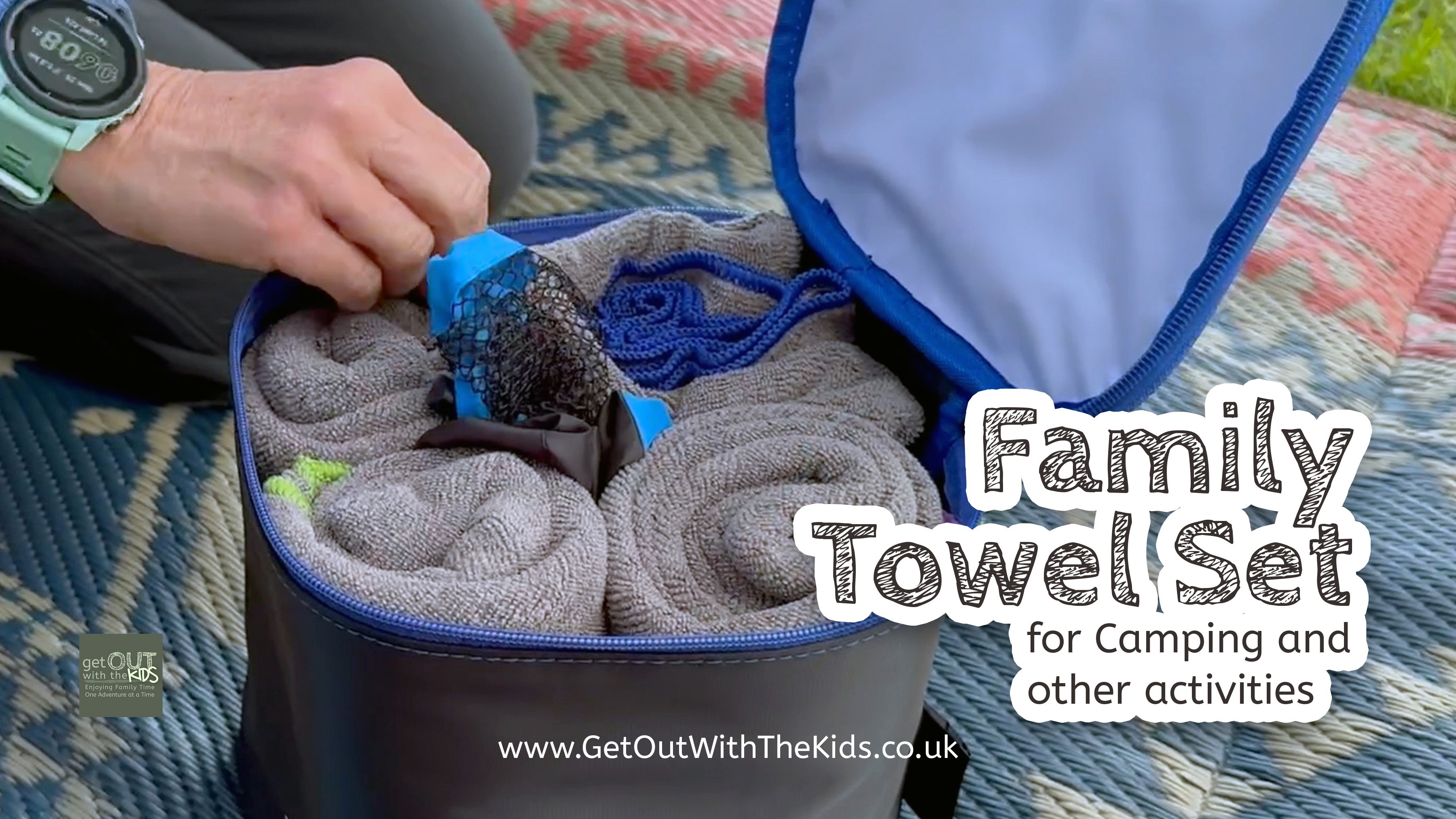 Four microfibre terry towels packed into a carry case